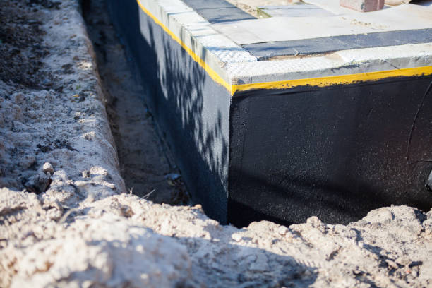Rapid emergency Waterproofing team arriving at a property in USA